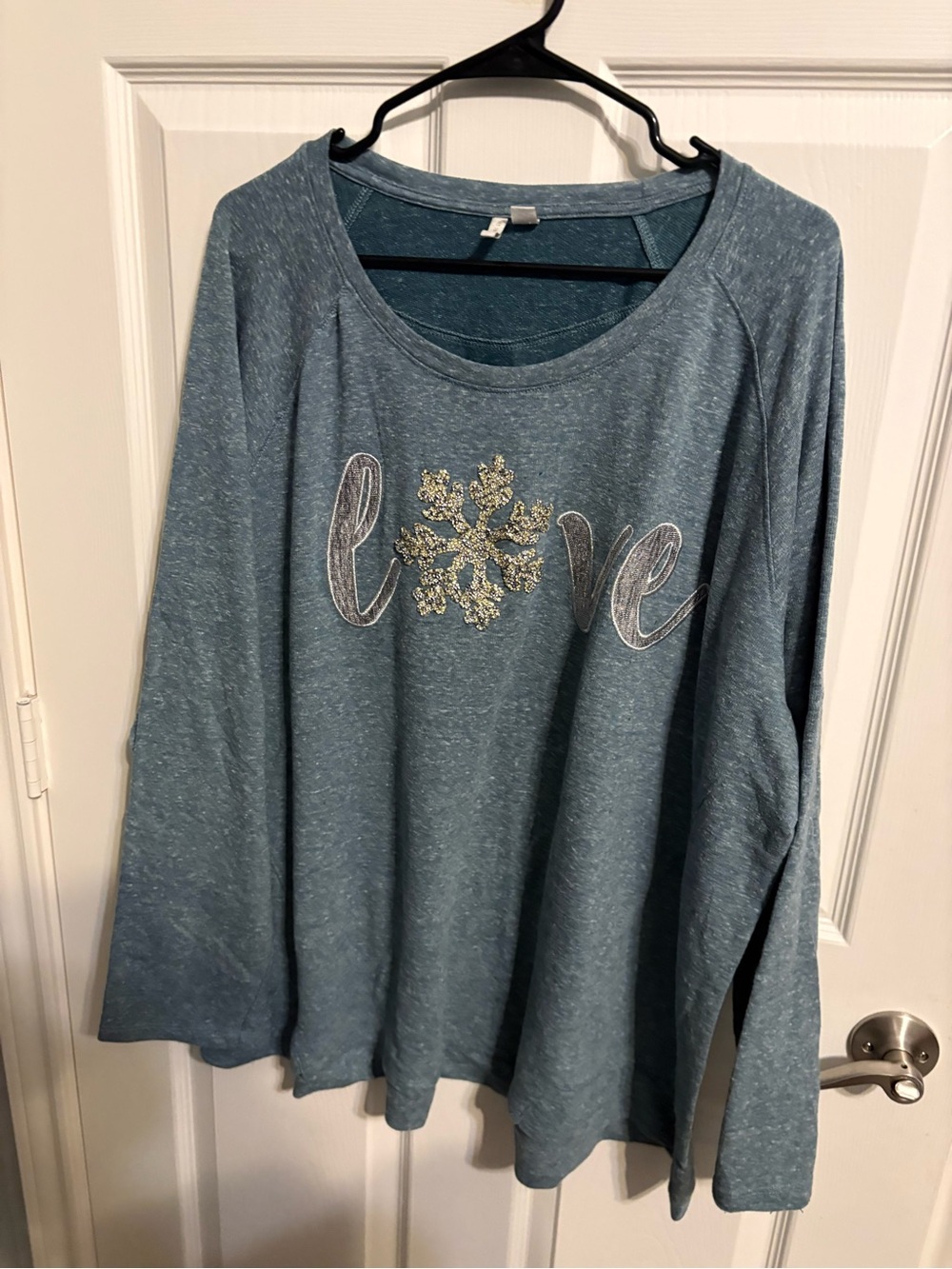 162- Cato “love” snowflake sweatshirt